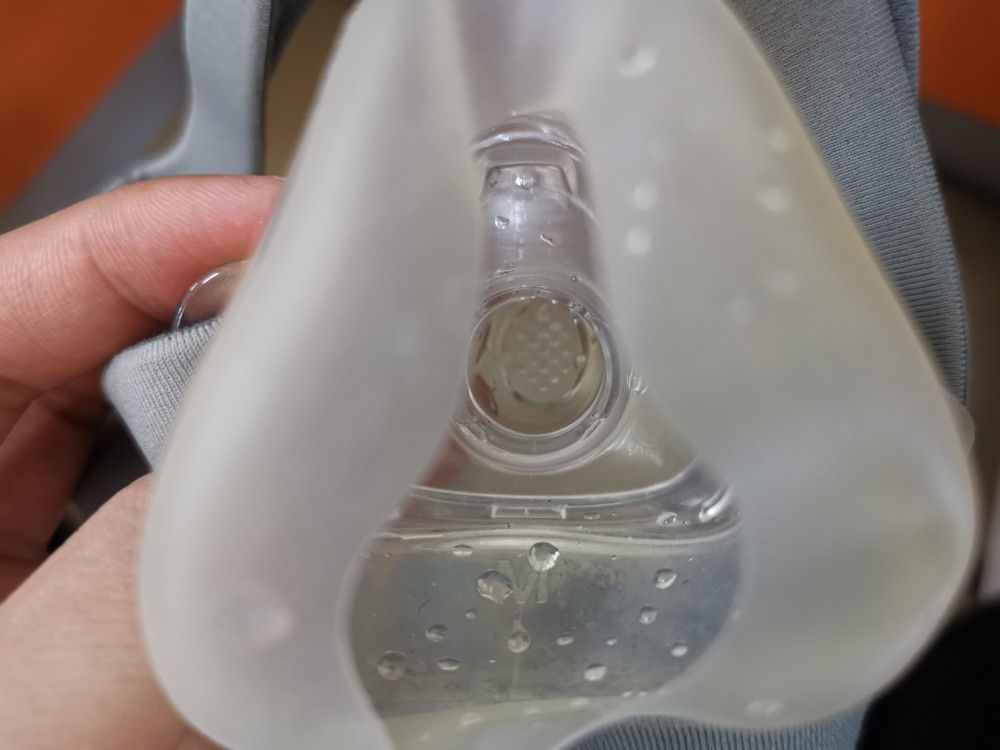 使用(yòng)德國(guó)律維施泰因(萬曼)呼吸機(jī)注意事(shì)項